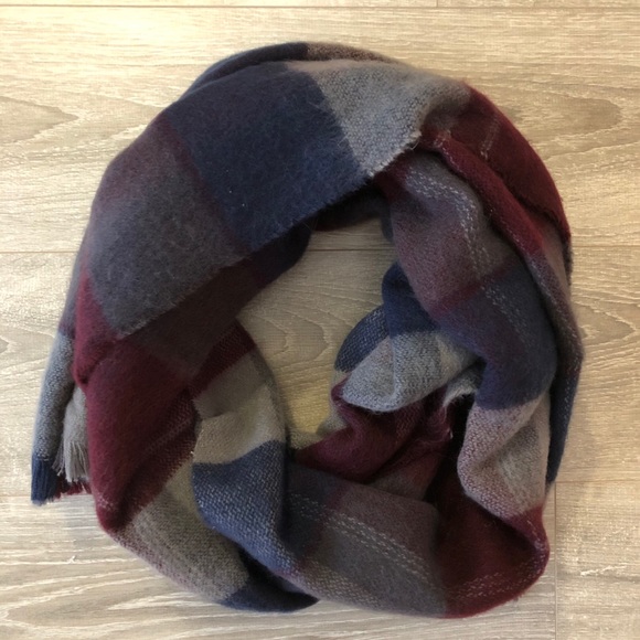 Plaid Scarf - Picture 1 of 1